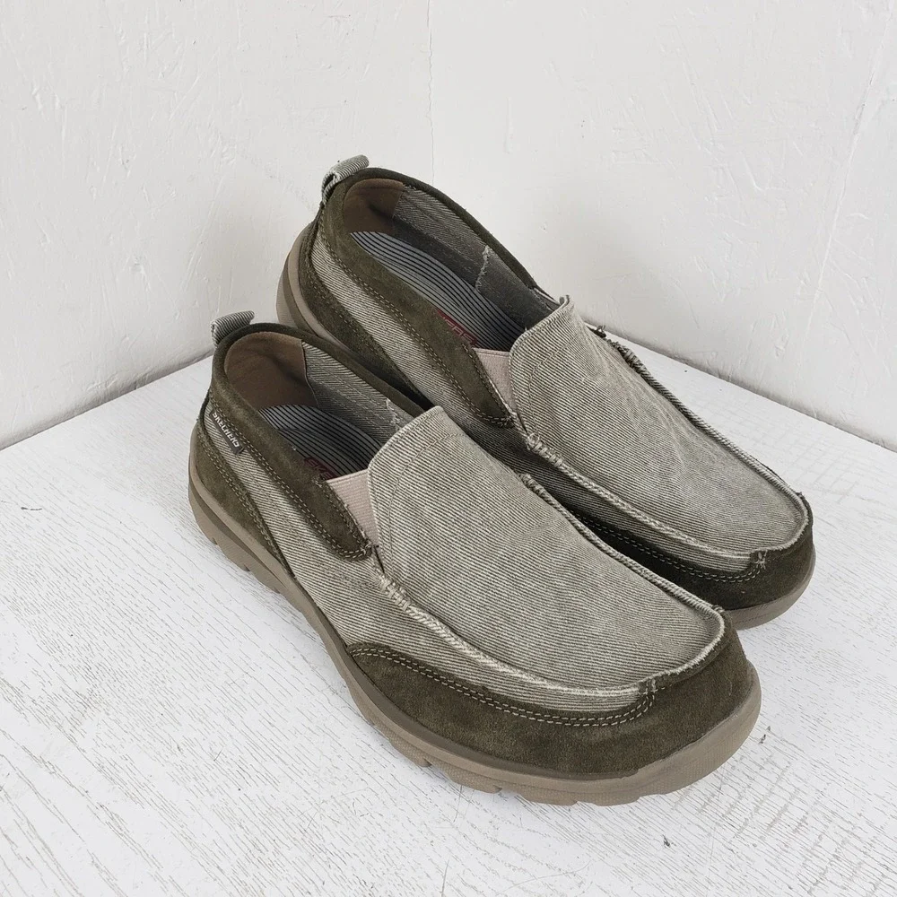Skechers‎ Superior Milford Men's Size 10 EEE Relaxed Olive Green Canvas Loafers